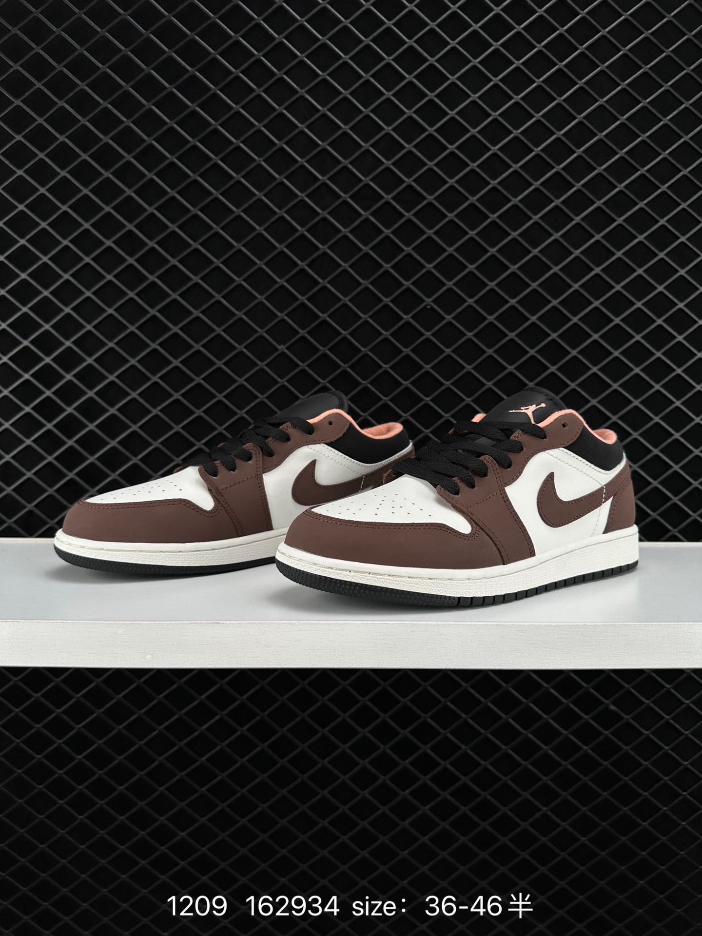 Nike Wmns Air Jordan 1 Low SE GS
